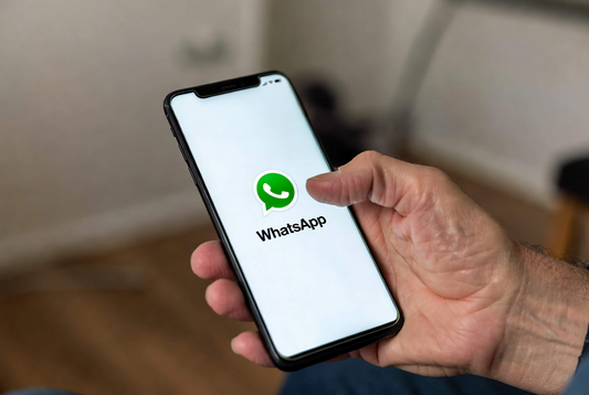 Seniorenhandy mit WhatsApp